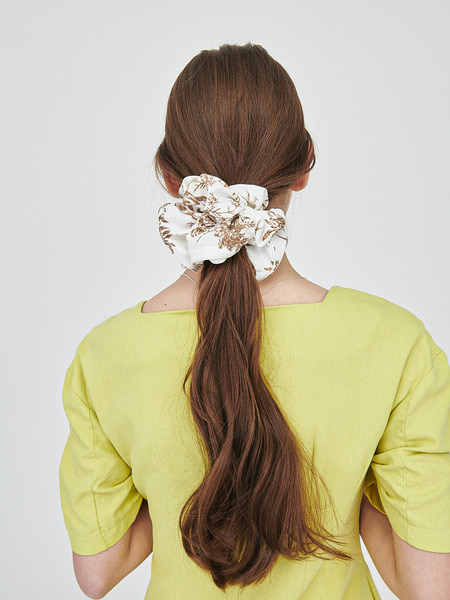 [유니제이] Brown Flower Scrunchie Hair-Band Ia120