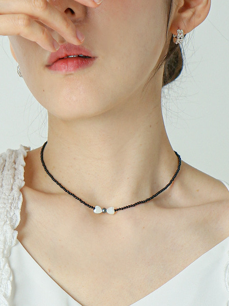 [유니제이] Onyx RibbonPoint Silver Necklace In358 [Silver]